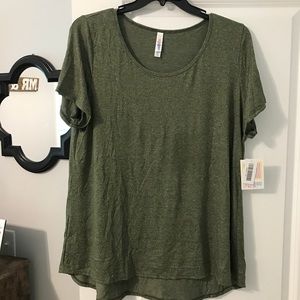 Beautiful green LuLaRoe Classic tee, NWT 2XL!